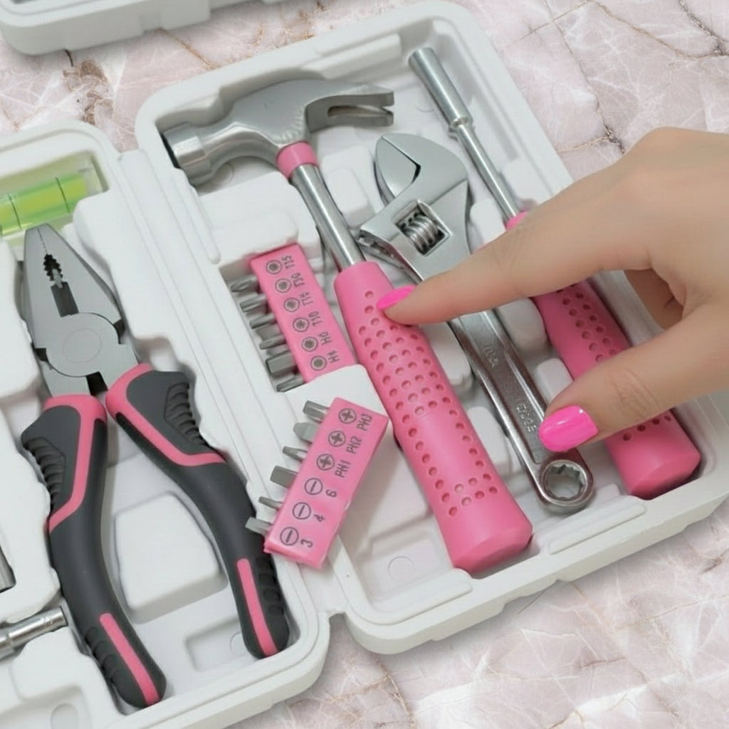 Pink tool set